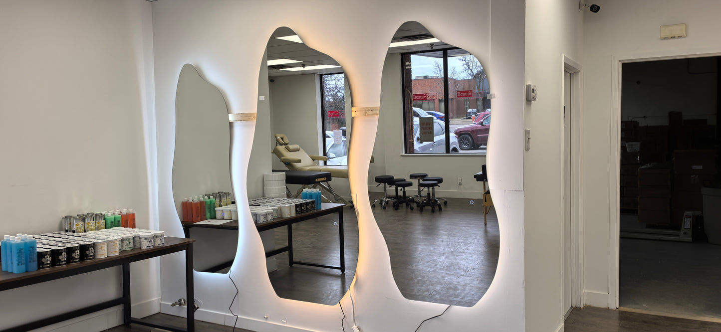 BeautéSync Cloud-Shaped Frameless Backlit LED Mirror – HD Glass, Modern Irregular Design for Luxury Salons