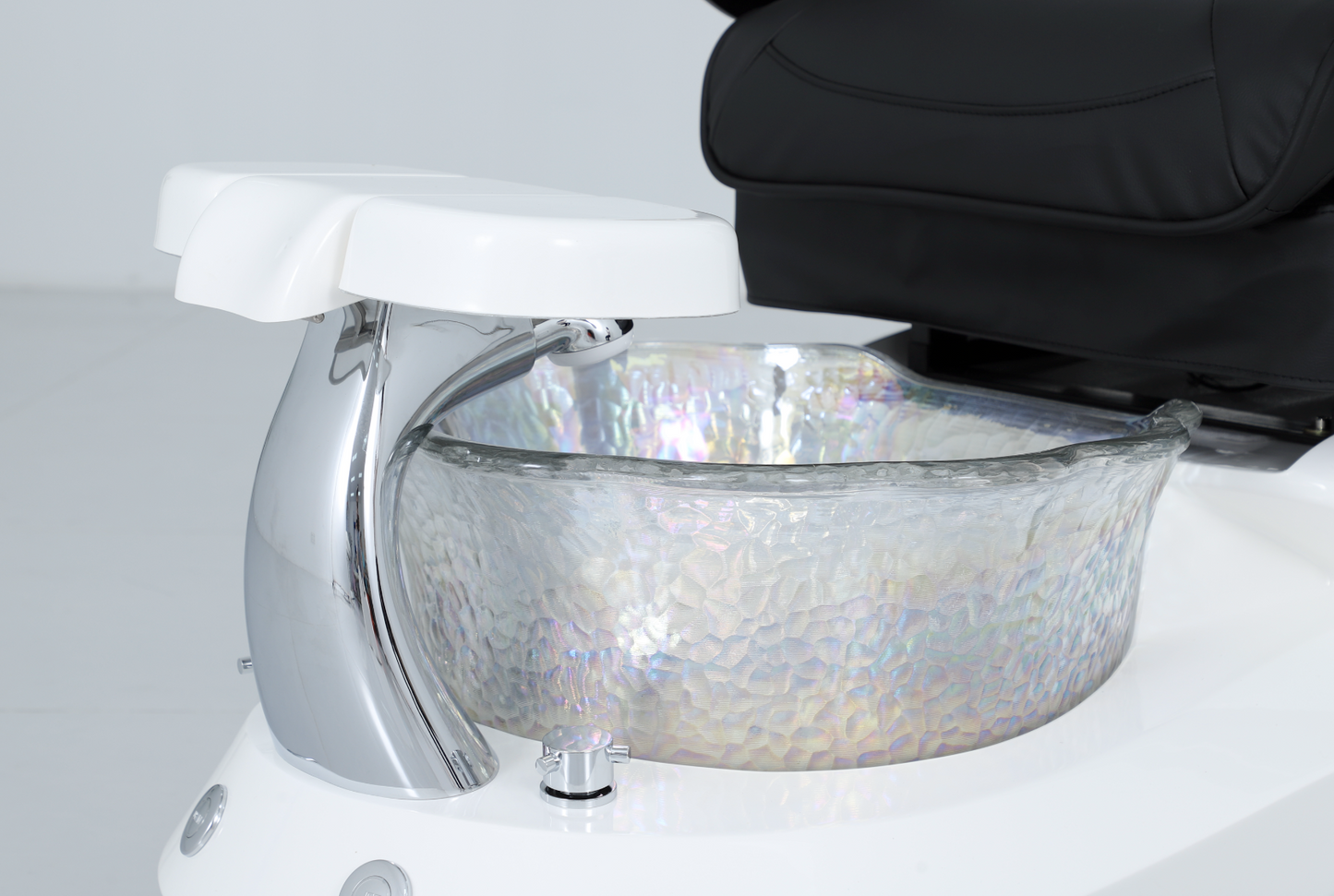 BeautéSync® Foot Spa Luxury Pedicure Chairs